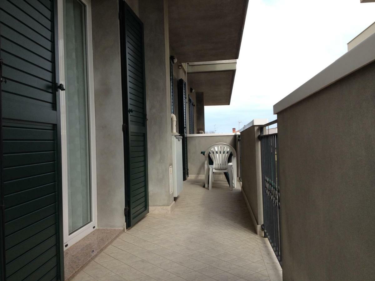 Aloe Beach Apartments, Ombrellone, Parcheggio E Uso Di Biciclette Gratis Rimini Exterior photo